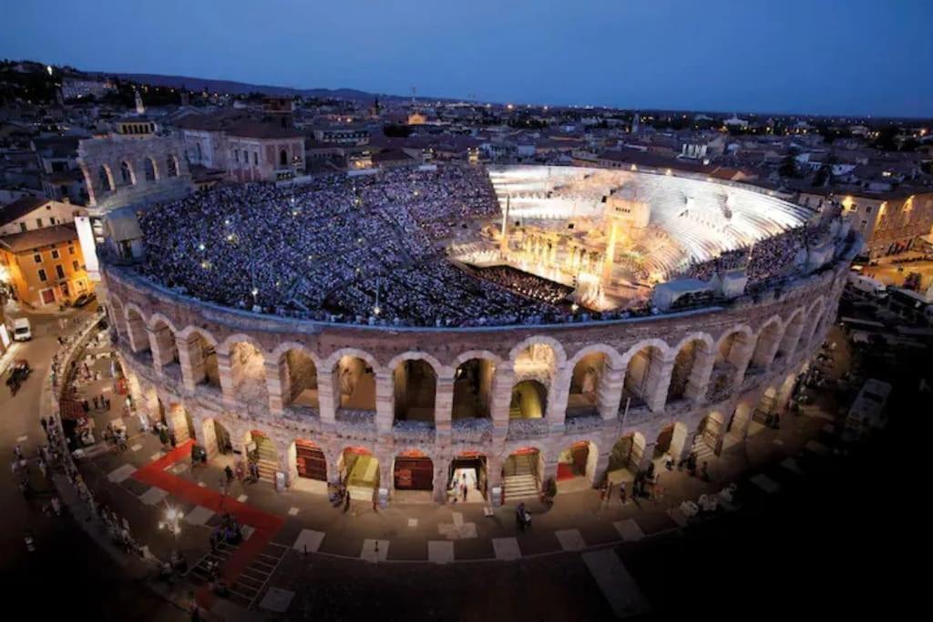 Il Cuscino Di Giulietta - 2 Min From Arena Lejlighed Verona Eksteriør billede