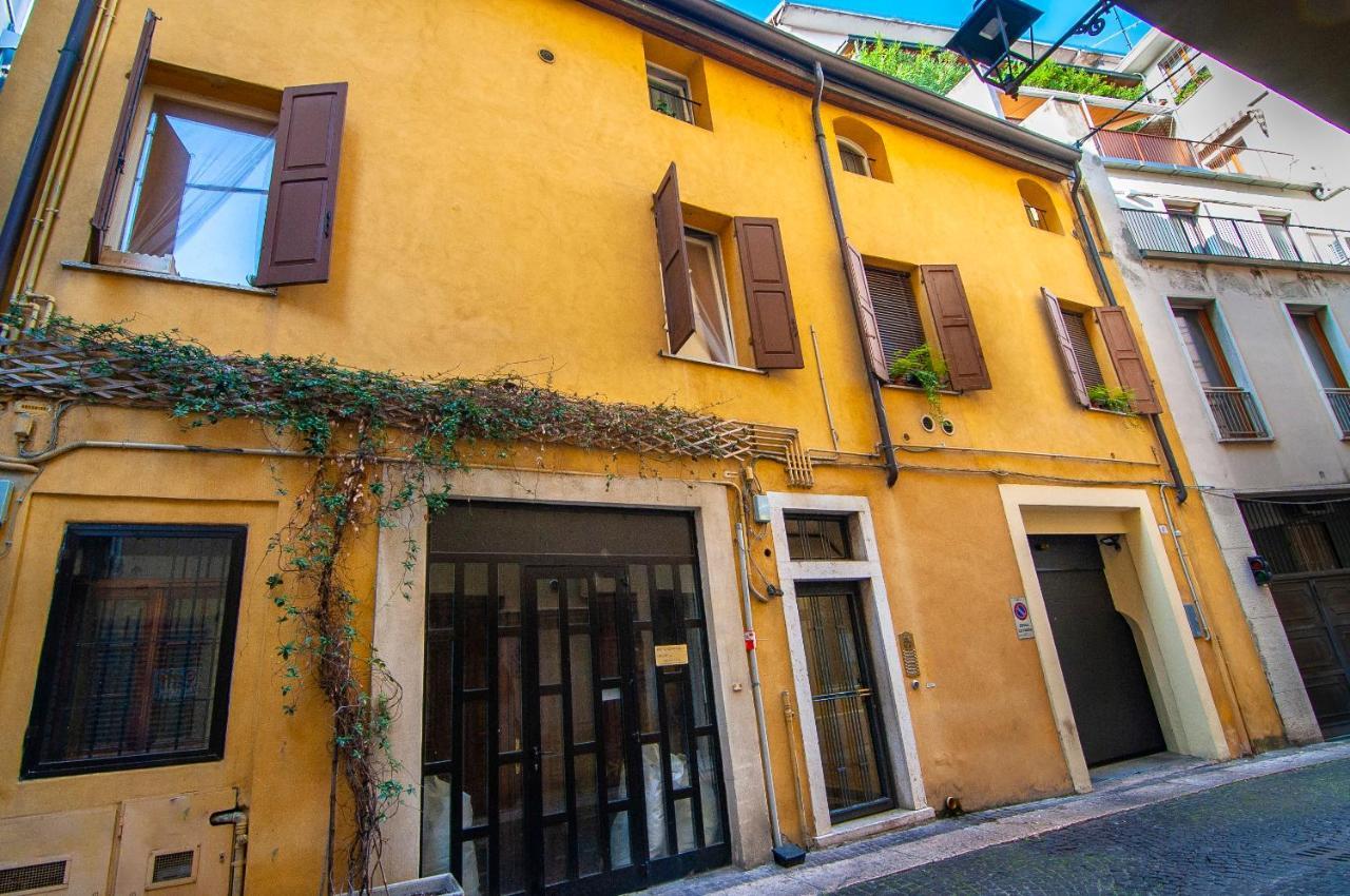 Il Cuscino Di Giulietta - 2 Min From Arena Lejlighed Verona Eksteriør billede